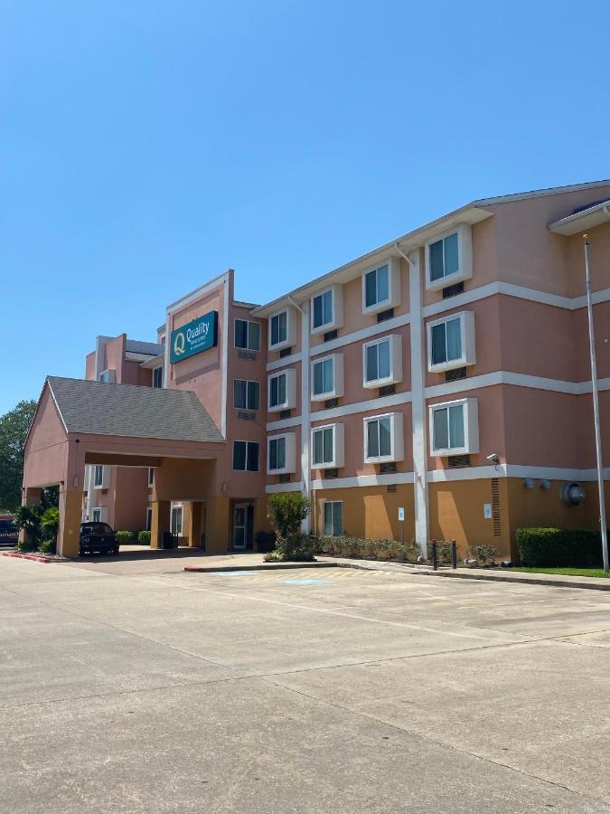 Quality Inn & Suites West Chase Хьюстон Экстерьер фото