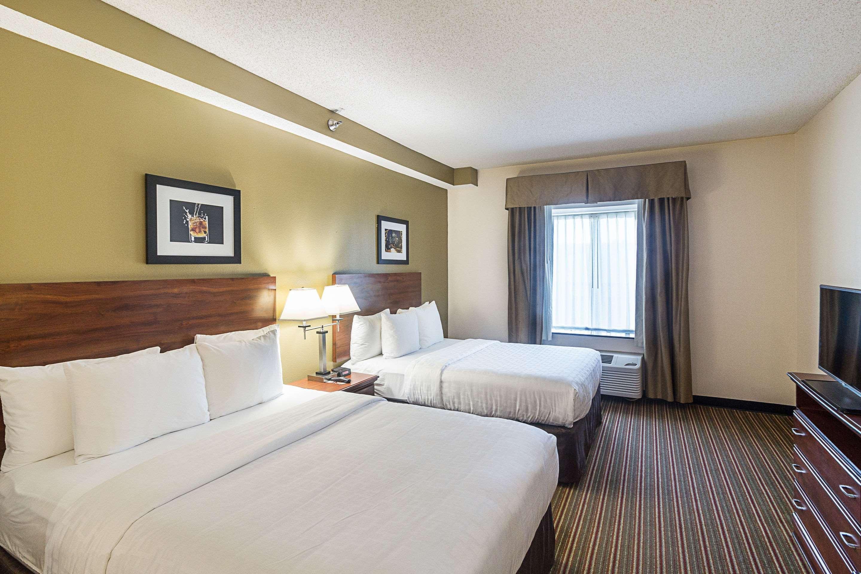 Quality Inn & Suites West Chase Хьюстон Экстерьер фото